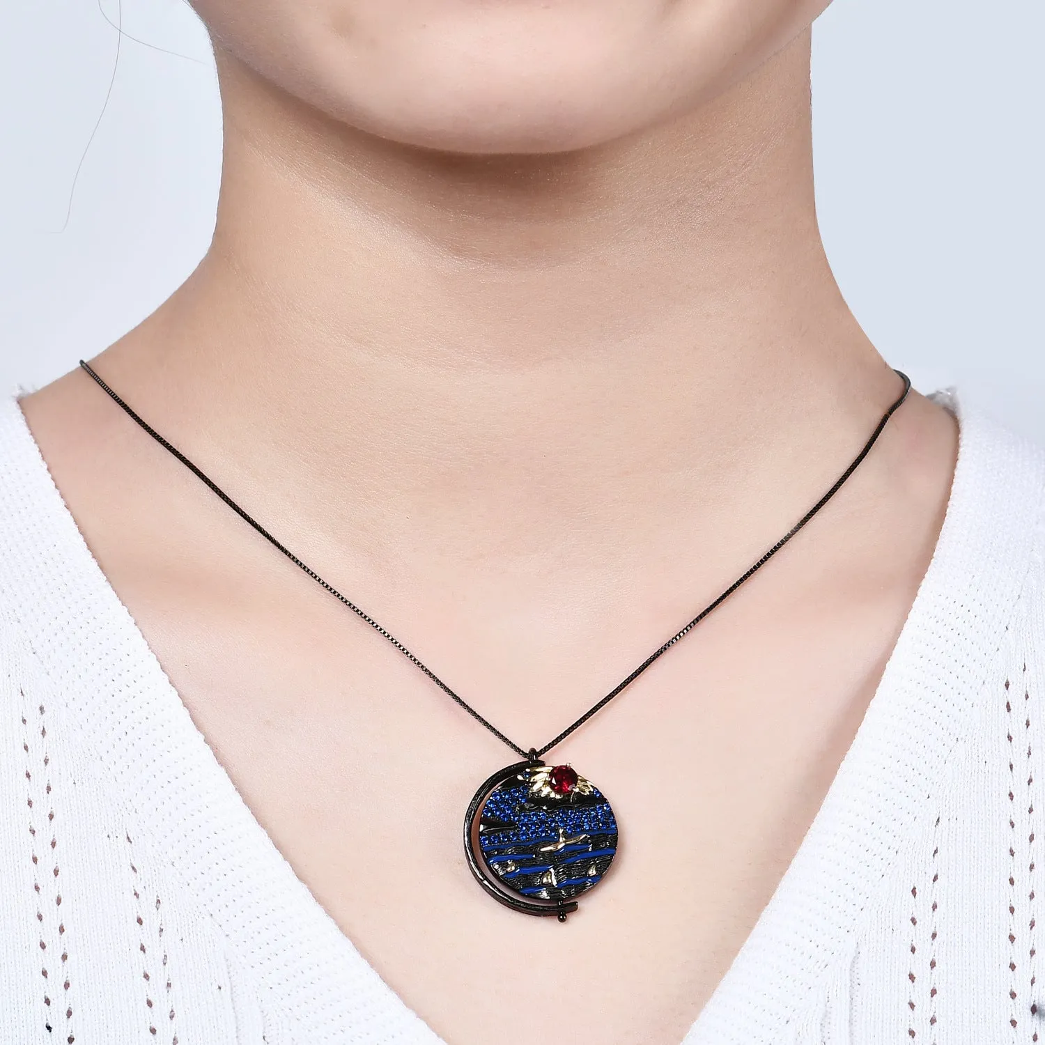 Italian Abstract Pattern Vintage Jewelry Design Inlaid Colorful Gemstone Boat In Lake Circle Pendant Silver Necklace for Women